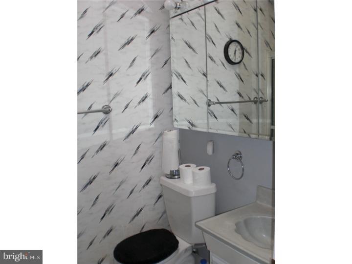 2004 Tomlinson Road Philadelphia, PA 19116 - Photo 12 of 17 Bathroom