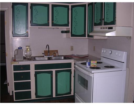 69 Thomas Street Woonsocket, RI 02895 - Photo 4 of 6 Kitchen.