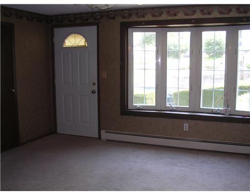 69 Thomas Street Woonsocket, RI 02895 - Photo 5 of 6 Living Room.