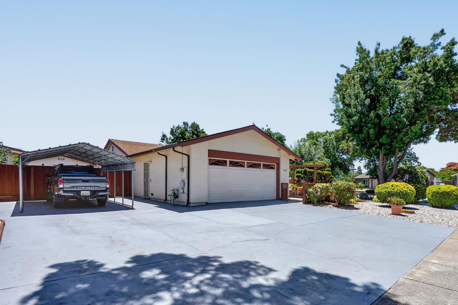 3340 Trafalgar Road Fremont, CA 94555 - Photo 2 of 44