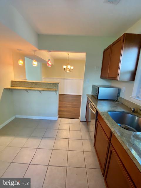 7742 Matisse Way Springfield, VA 22153 - Photo 8 of 15 Gallery Image 8