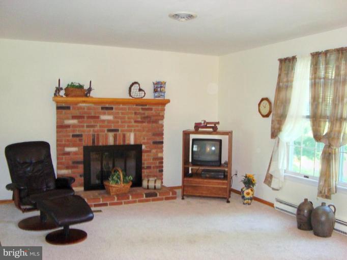 3982 Rye Lane Monrovia, MD 21770 - Photo 12 of 26 Family Room #2