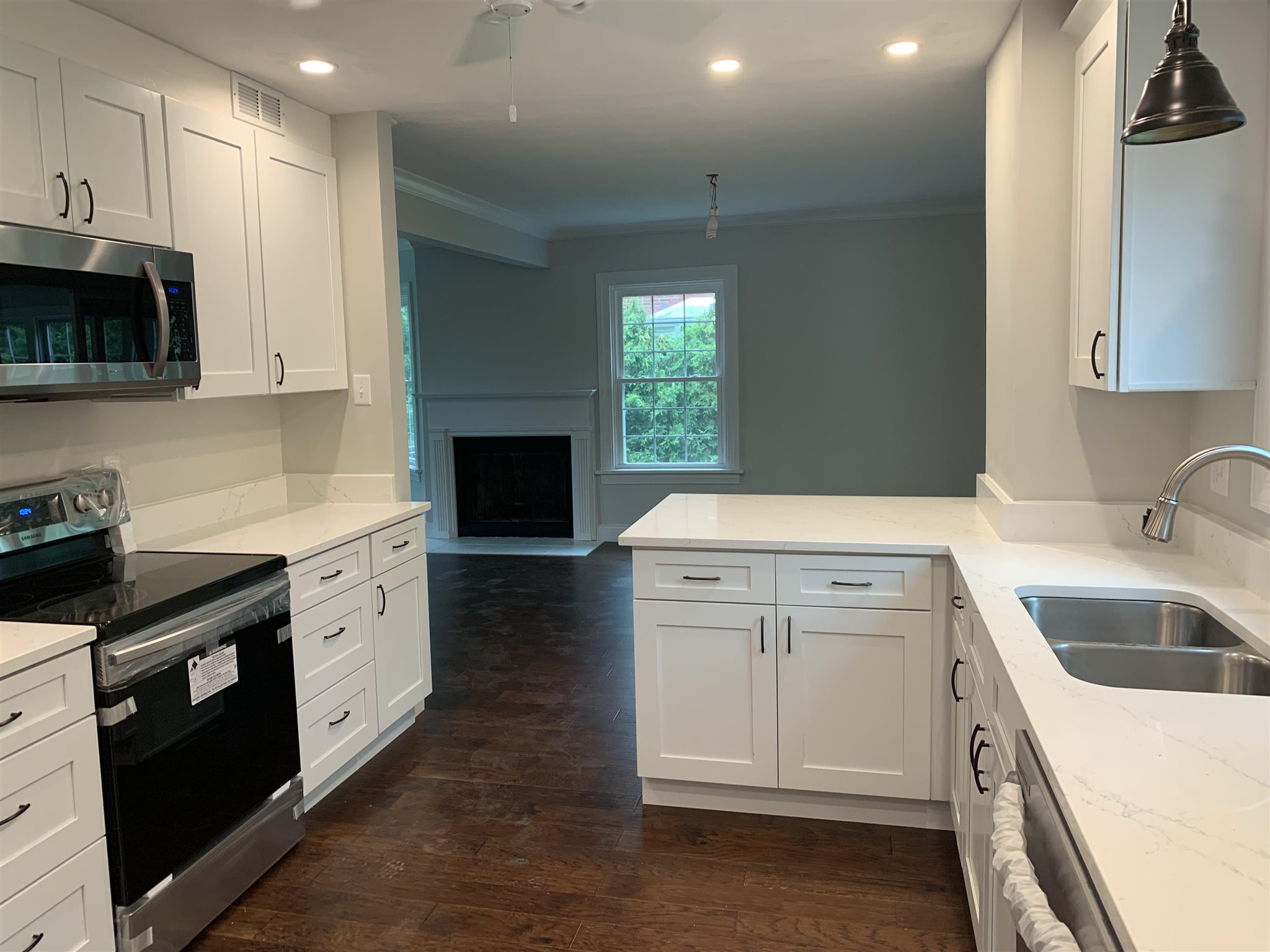 3717 Mulberry Road Fort Wayne, IN 46802 - Photo 3 of 20
