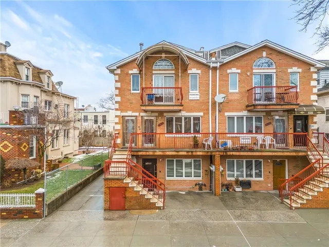 $1,100,000 | 1827 78th Street, Unit 1B | Bensonhurst