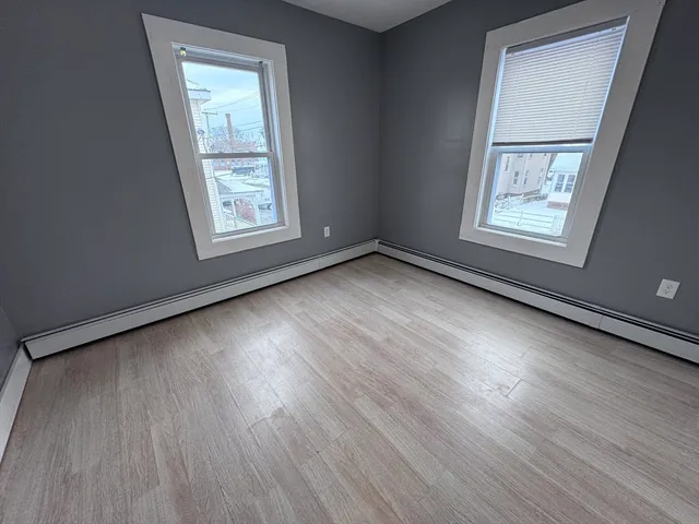 $2,400 | 116-118 Lawrence Street, Unit 2, Clinton, MA 01510