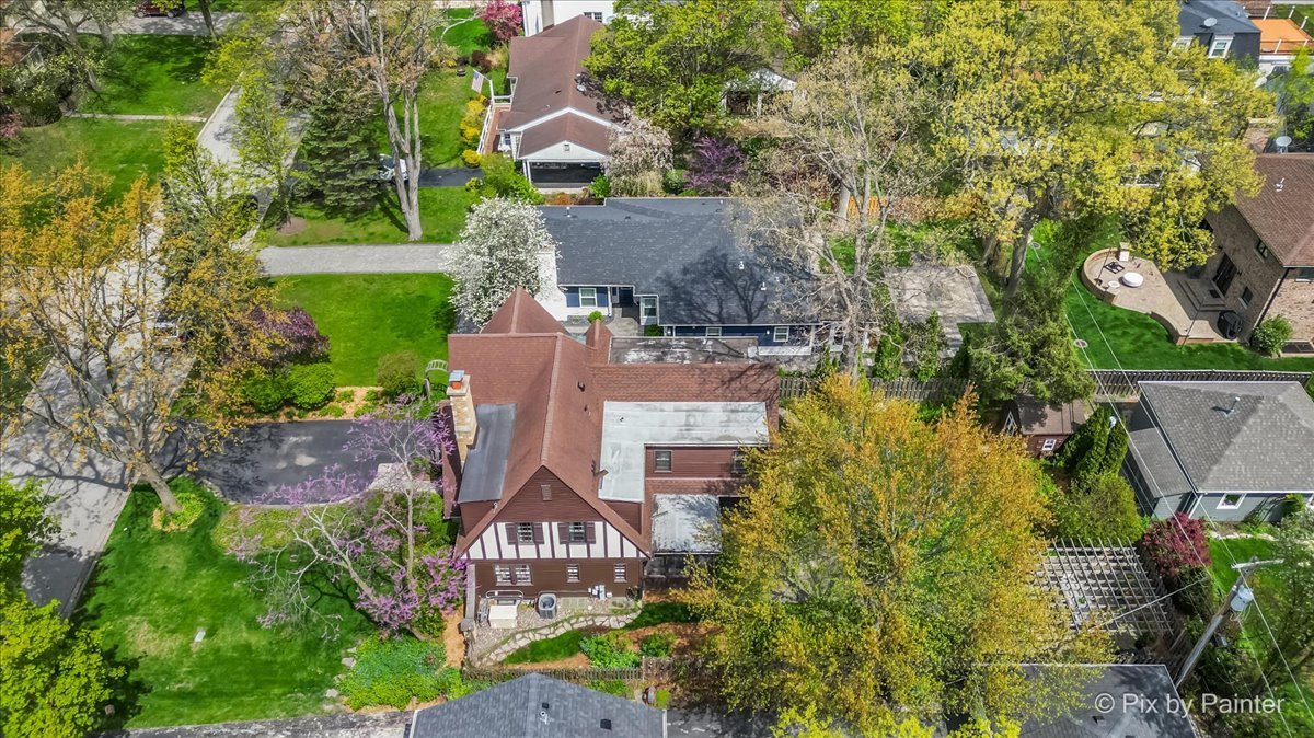 705 Hunter Road Glenview, IL 60025 - Photo 38 of 51 an aerial view of a house