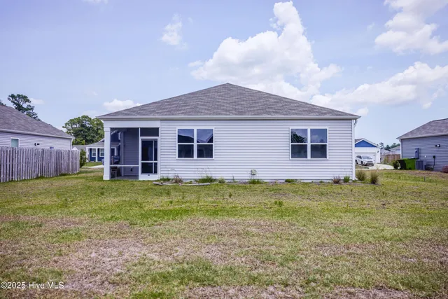 $2,200 | 2529 Down Strm Lane, Wilmington, NC 28401