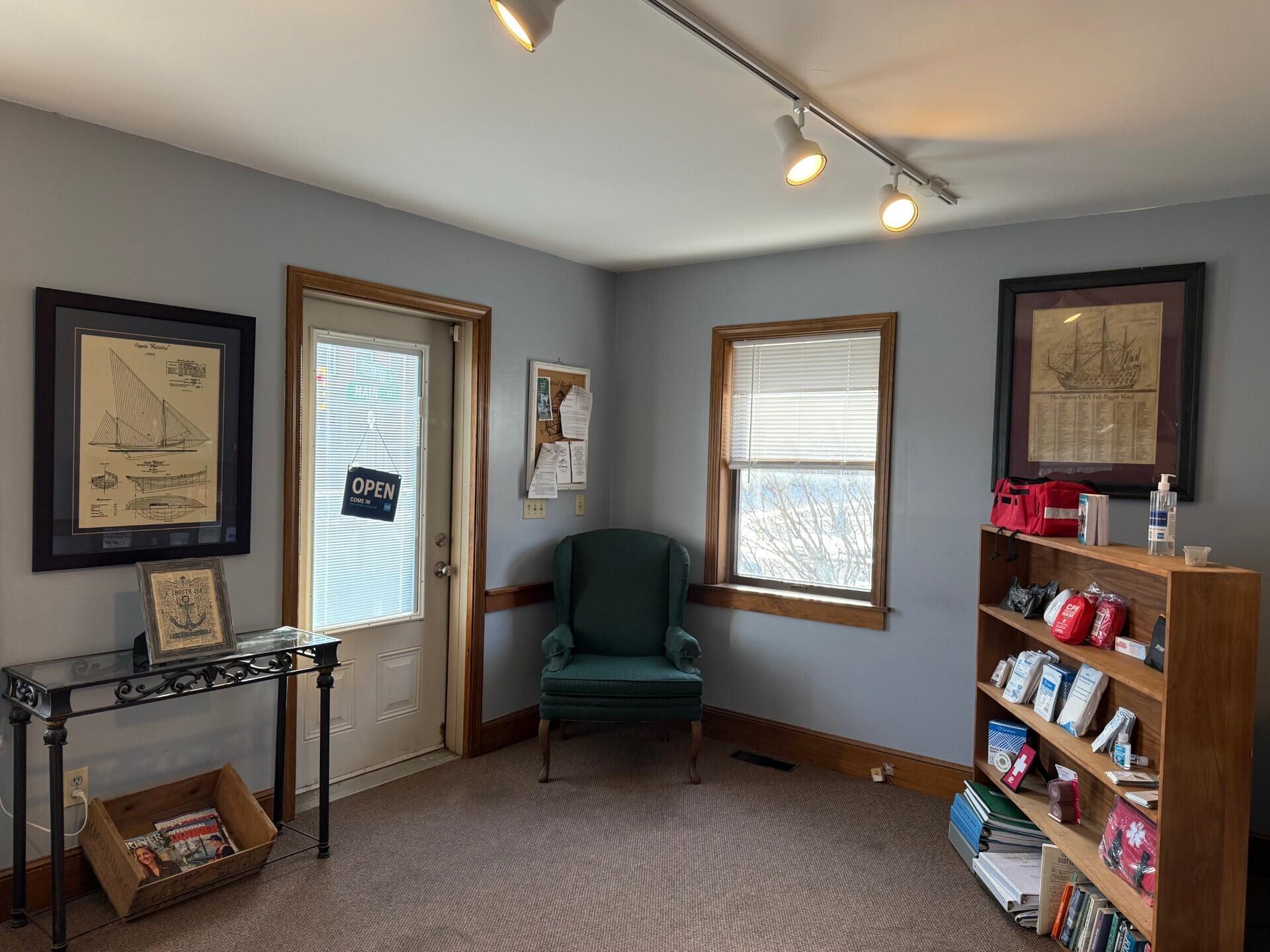 145 Main Street Thomaston, ME 04861 - Photo 13 of 35