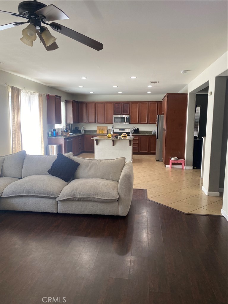 1109 North Yucca Avenue Rialto, CA 92376 - Photo 16 of 39