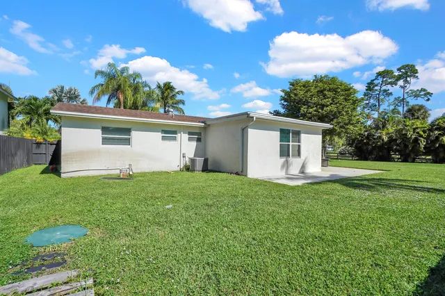 $3,600 | 8392 Pinto Drive, Lake Worth, FL 33467