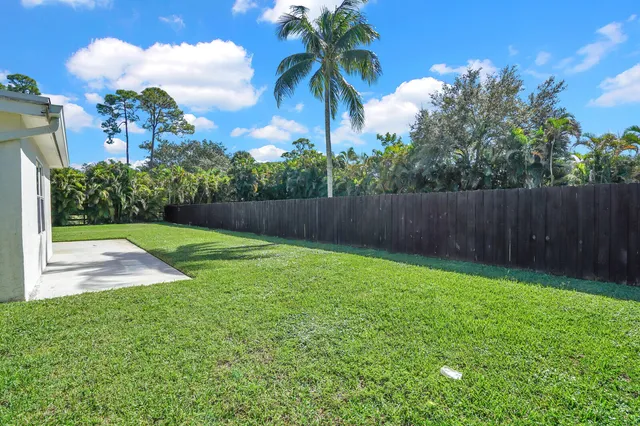 $3,600 | 8392 Pinto Drive, Lake Worth, FL 33467