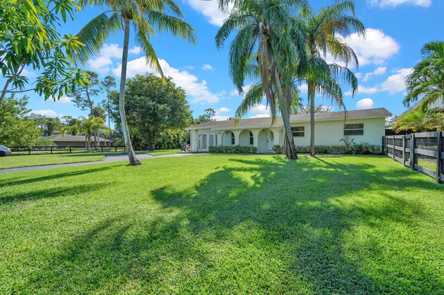 $3,600 | 8392 Pinto Drive, Lake Worth, FL 33467