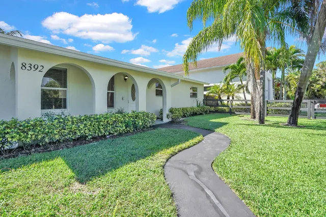 $3,600 | 8392 Pinto Drive, Lake Worth, FL 33467