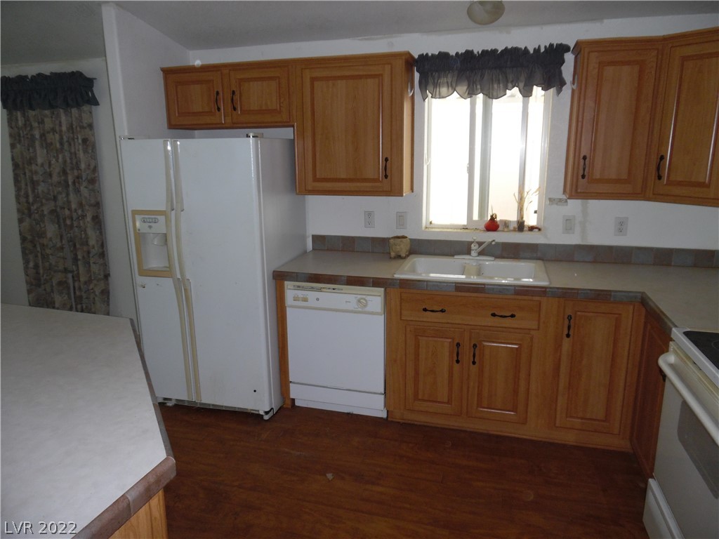 321 Inverness Avenue Pahrump, NV 89048 - Photo 7 of 18