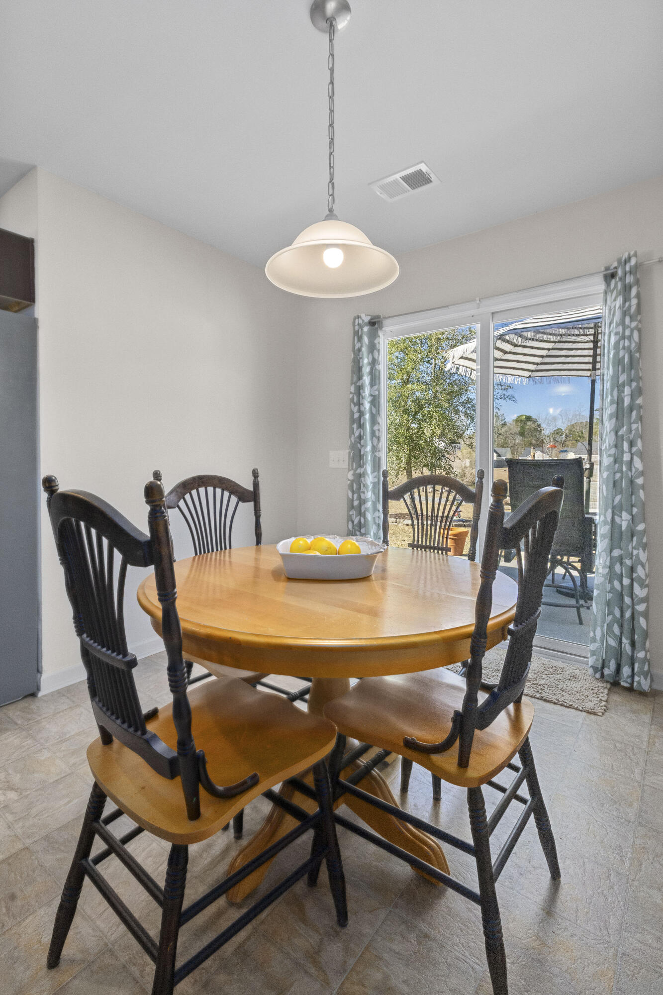 157 Brittondale Road Summerville, SC 29485 - Photo 22 of 44 157BrittondaleRd-CasaVerdeMediaLLC26