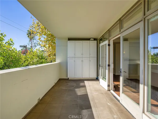 $1,719,917 | 920 Granite Drive, Unit 213, Pasadena, CA 91101