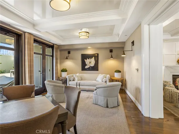 $1,719,917 | 920 Granite Drive, Unit 213, Pasadena, CA 91101