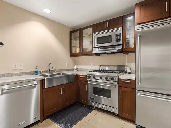 $1,719,917 | 920 Granite Drive, Unit 213, Pasadena, CA 91101