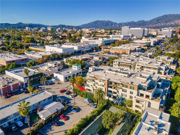 $1,719,917 | 920 Granite Drive, Unit 213, Pasadena, CA 91101
