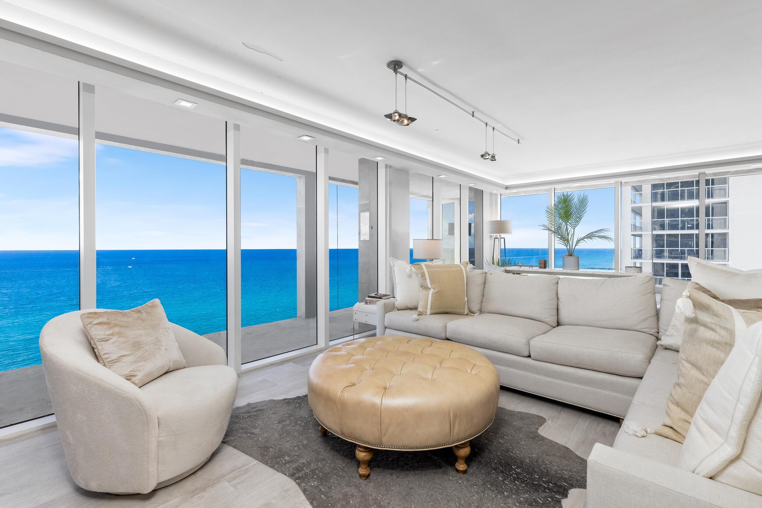 2800 South Ocean Boulevard, Unit 18F Boca Raton, FL 33432 - Photo 6 of 33 Living Room