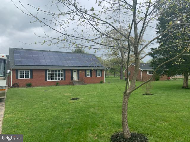 6502 Horseshoe Road Clinton, MD 20735 - Photo 3 of 18 Beautiful landscaping