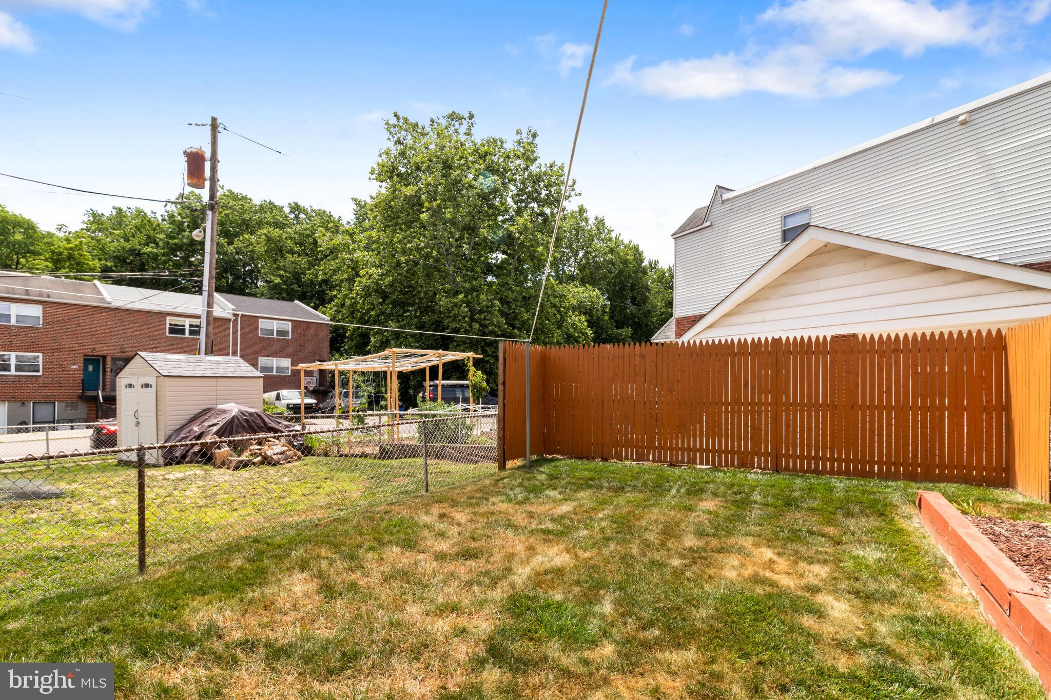 4408 Greenmount Road Philadelphia, PA 19154 - Photo 26 of 28 Backyard view