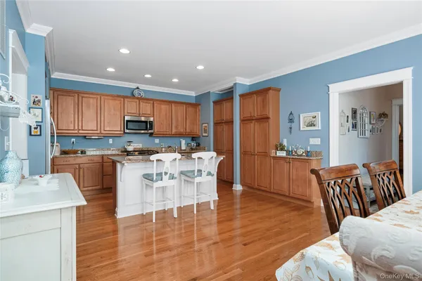 $775,000 | 15 Cowdrey Street, Warwick, NY 10990