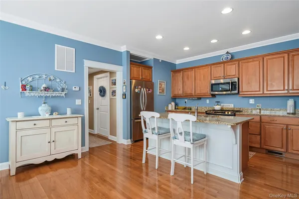 $775,000 | 15 Cowdrey Street, Warwick, NY 10990