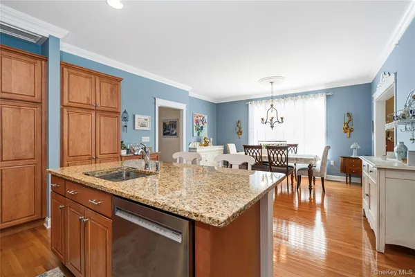 $775,000 | 15 Cowdrey Street, Warwick, NY 10990