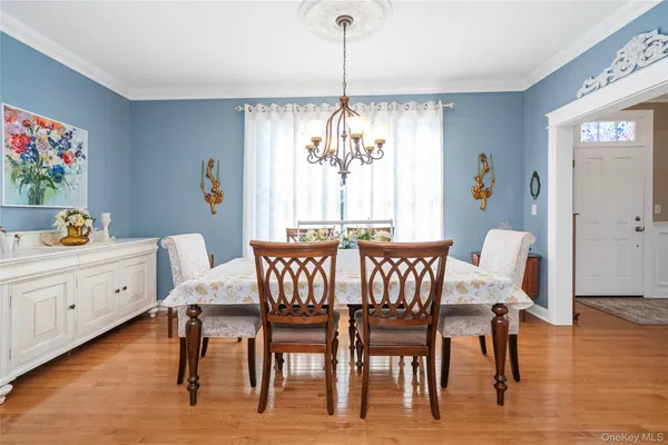 $775,000 | 15 Cowdrey Street, Warwick, NY 10990