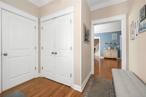 $775,000 | 15 Cowdrey Street, Warwick, NY 10990