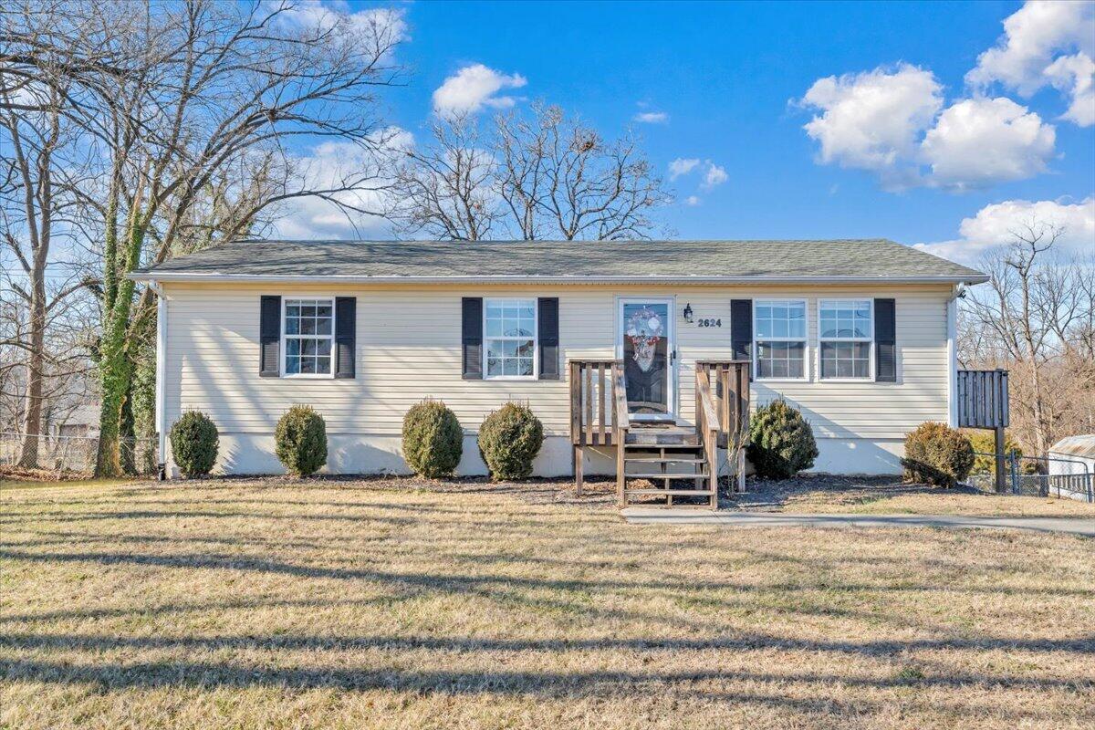 a view of a house with a entertaining space