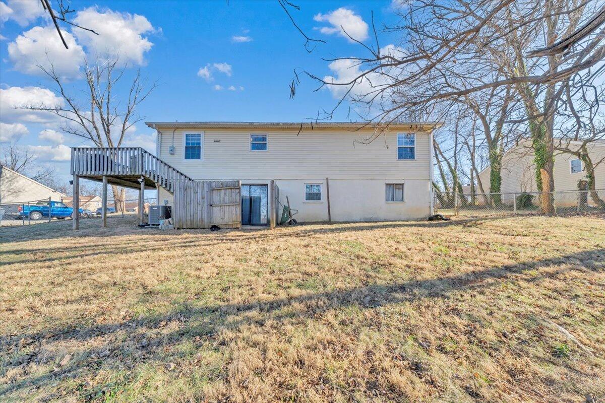 2624 Radford Road Northeast Roanoke, VA 24012 - Photo 30 of 55 a house view with a outdoor space