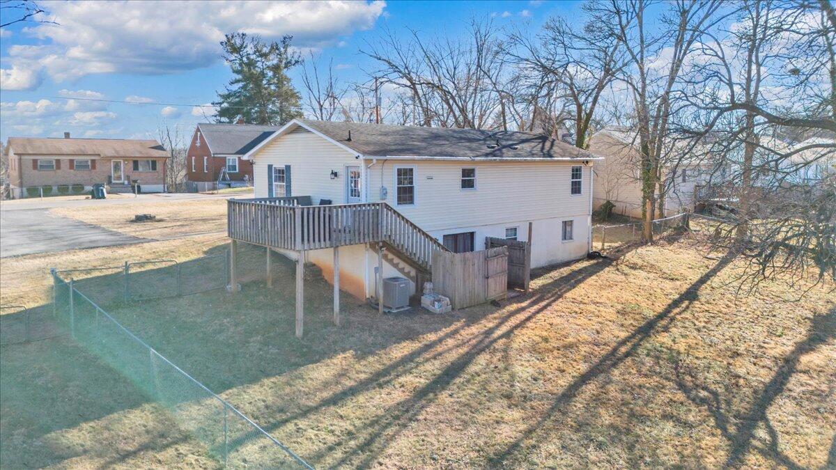 2624 Radford Road Northeast Roanoke, VA 24012 - Photo 45 of 55 a view of a house with a yard