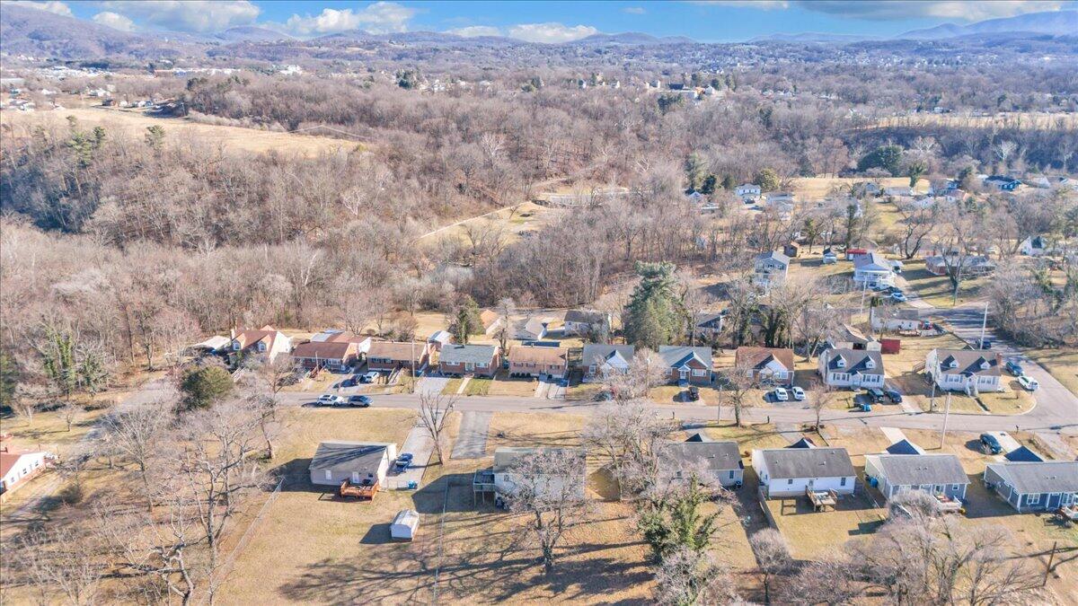2624 Radford Road Northeast Roanoke, VA 24012 - Photo 48 of 55 a view of a city