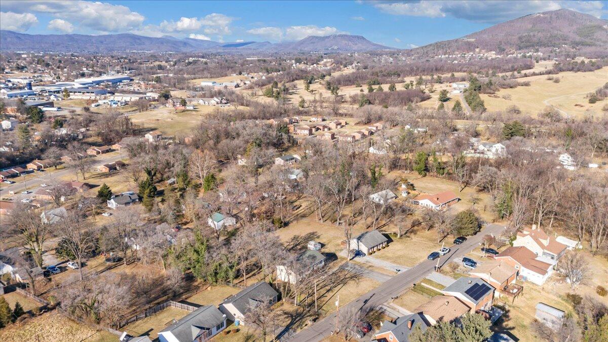 2624 Radford Road Northeast Roanoke, VA 24012 - Photo 53 of 55 an aerial view of residential houses with outdoor space