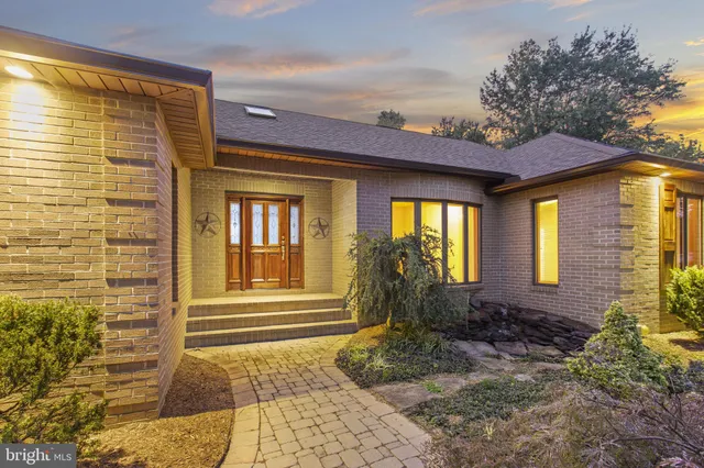 $519,000 | 212 Morgans Ridge Court, La Plata, MD 20646