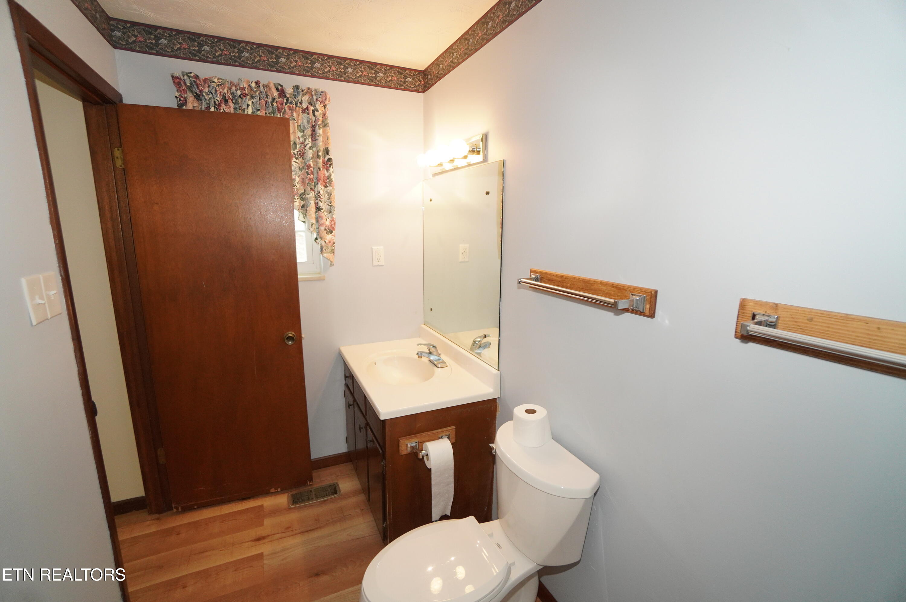 633 Shaver Drive Talbott, TN 37877 - Photo 19 of 43 interior updated (17)