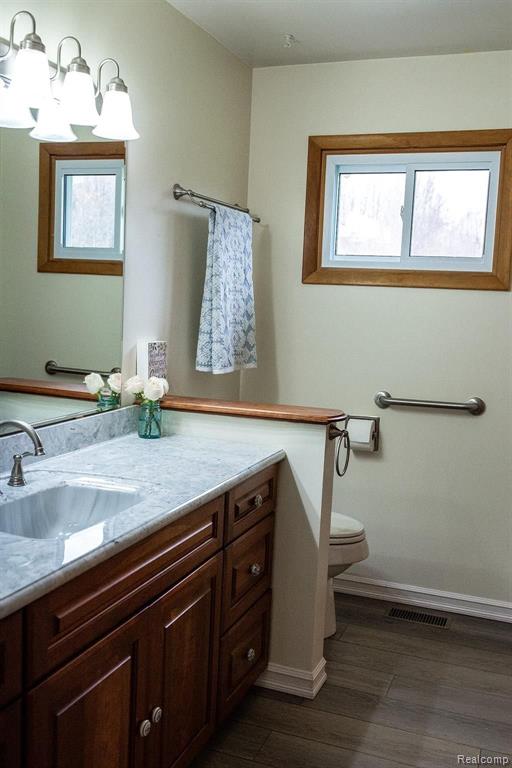 2100 North Nichols Road Flushing, MI 48433 - Photo 19 of 54