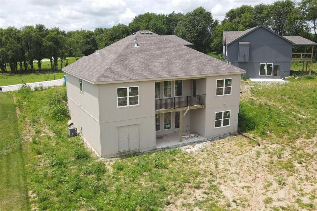 107 Johnson Circle Dearborn, MO 64439 - Photo 6 of 33