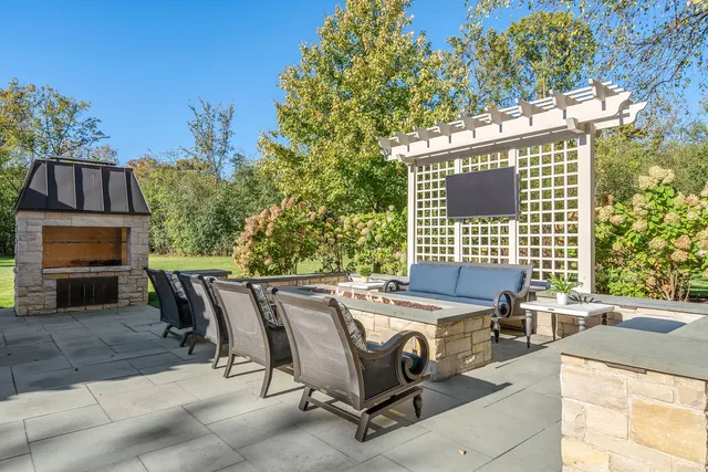 $5,999,000 | 34 Bridlewood Road, Northbrook, IL 60062