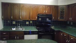 644 Charraway Road Baltimore, MD 21229 - Photo 3 of 4 Kitchen