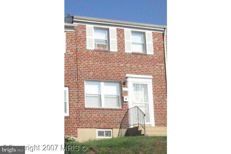 644 Charraway Road Baltimore, MD 21229 - Photo 4 of 4 Exterior (Main)