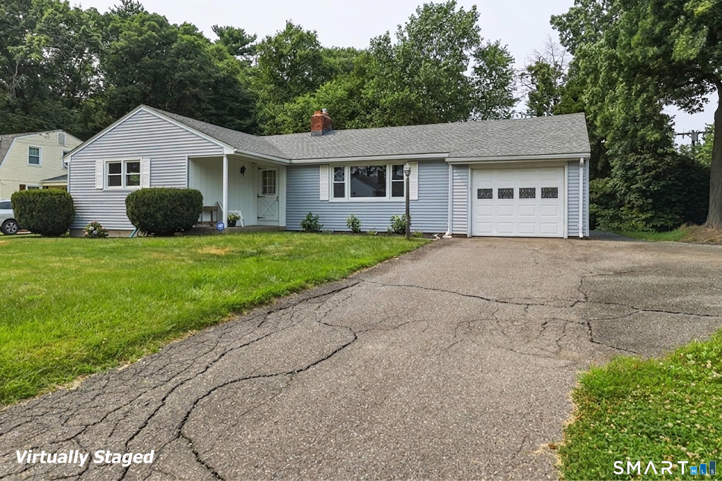 126 Davis Road East Hartford, CT 06118 - Photo 2 of 36