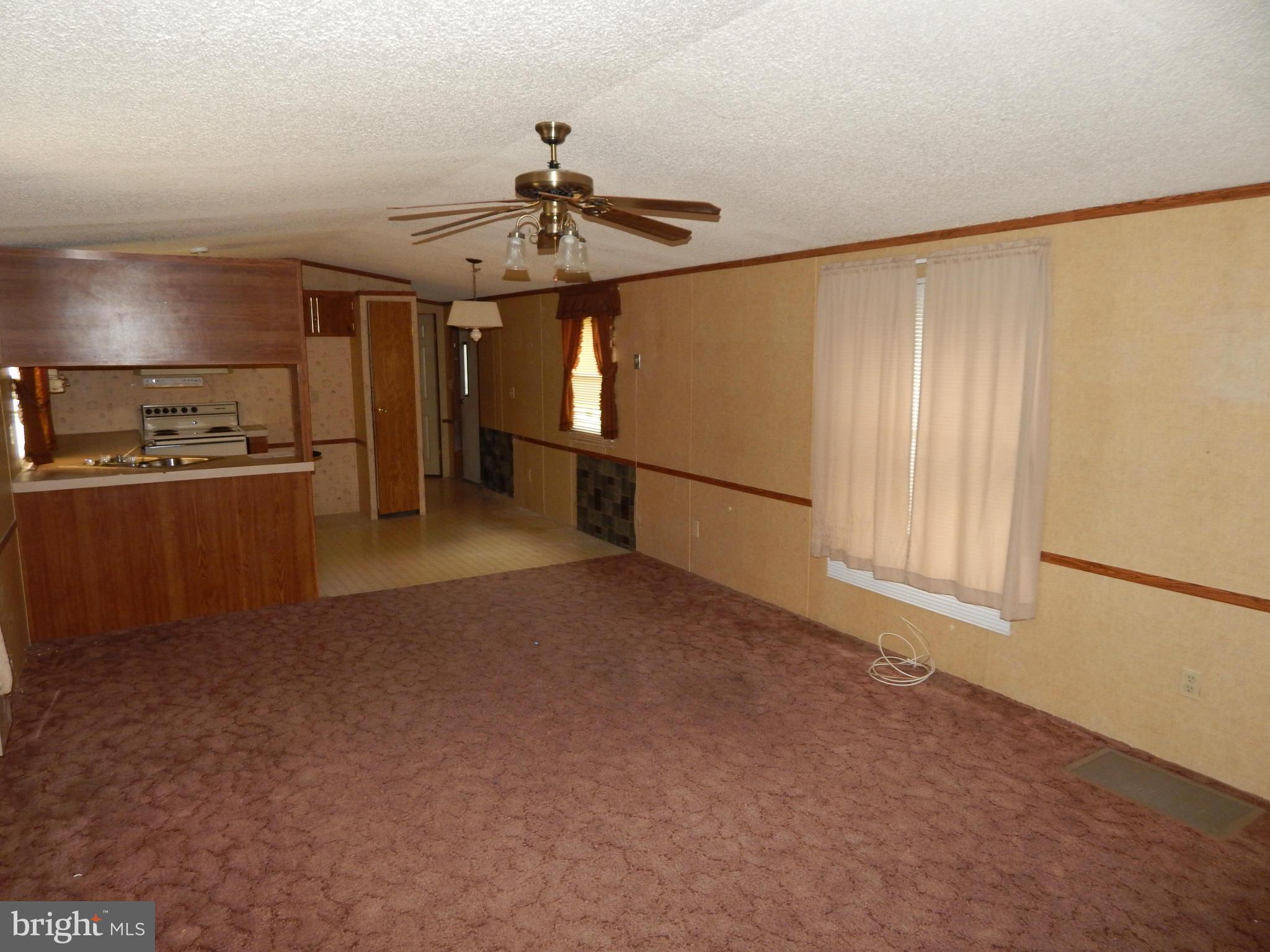 189 Washington Street Inwood, WV 25428 - Photo 3 of 30 a view of a livingroom with furniture