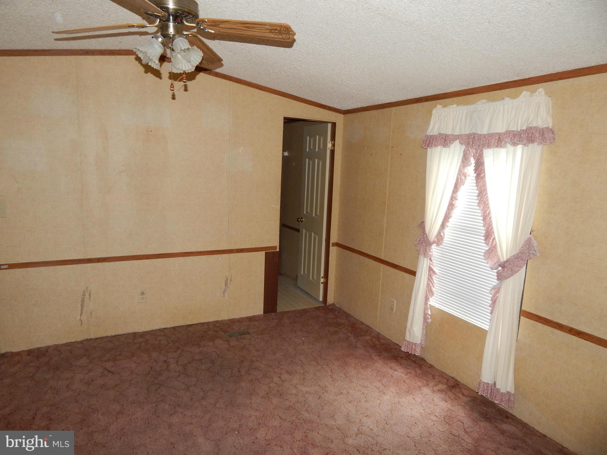 189 Washington Street Inwood, WV 25428 - Photo 7 of 30 a view of closet area