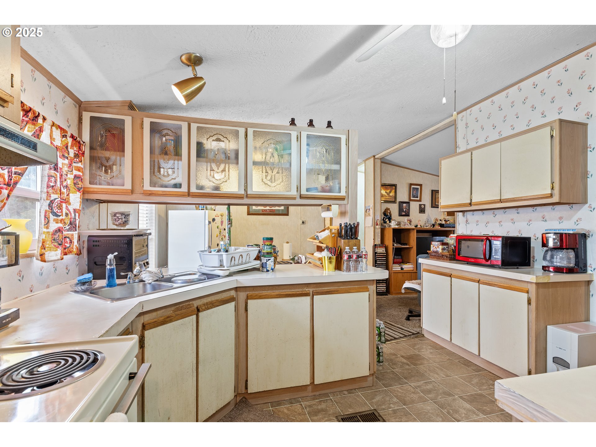 59 Manor Loop Roseburg, OR 97471 - Photo 14 of 35