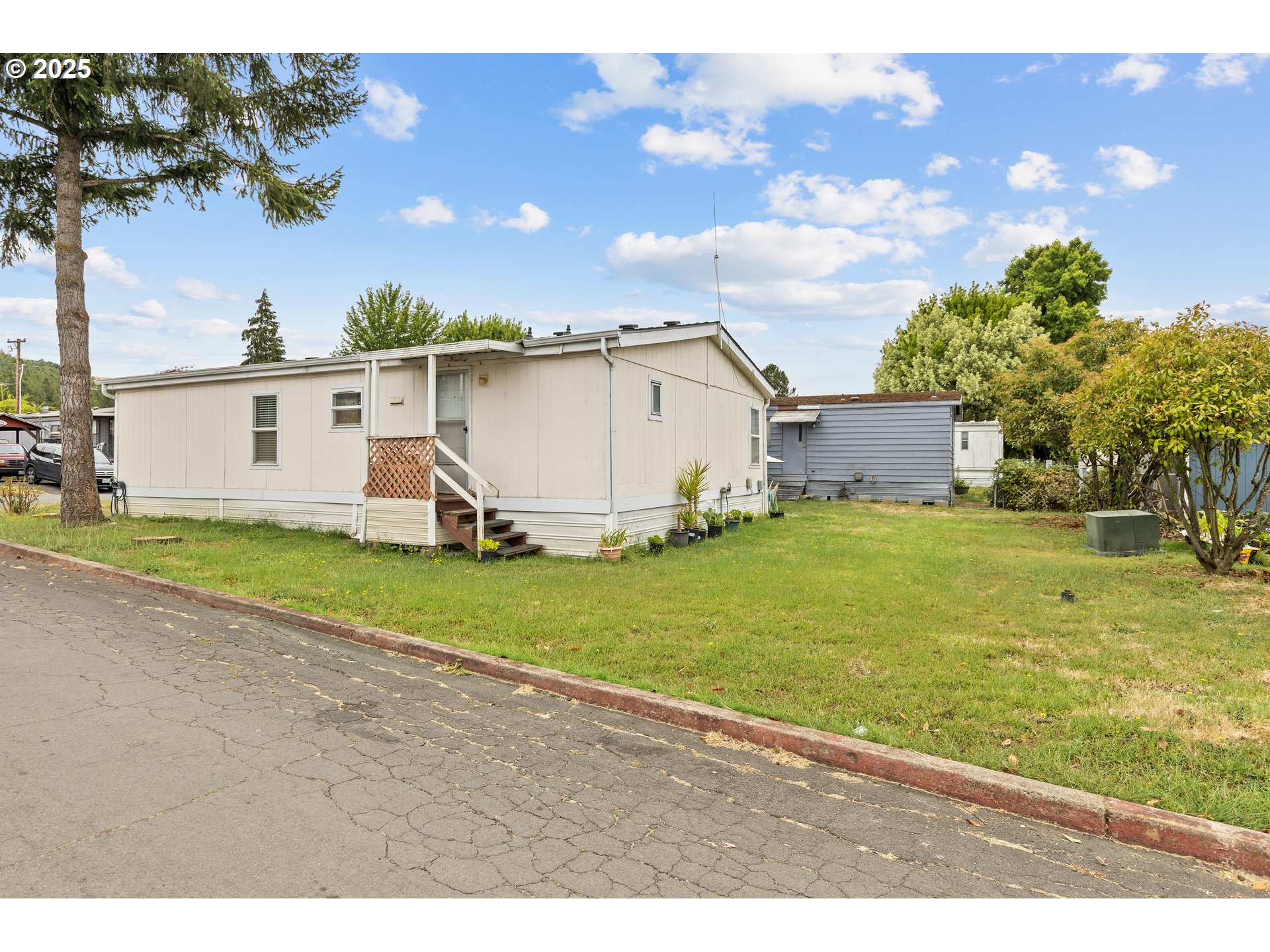 59 Manor Loop Roseburg, OR 97471 - Photo 31 of 35