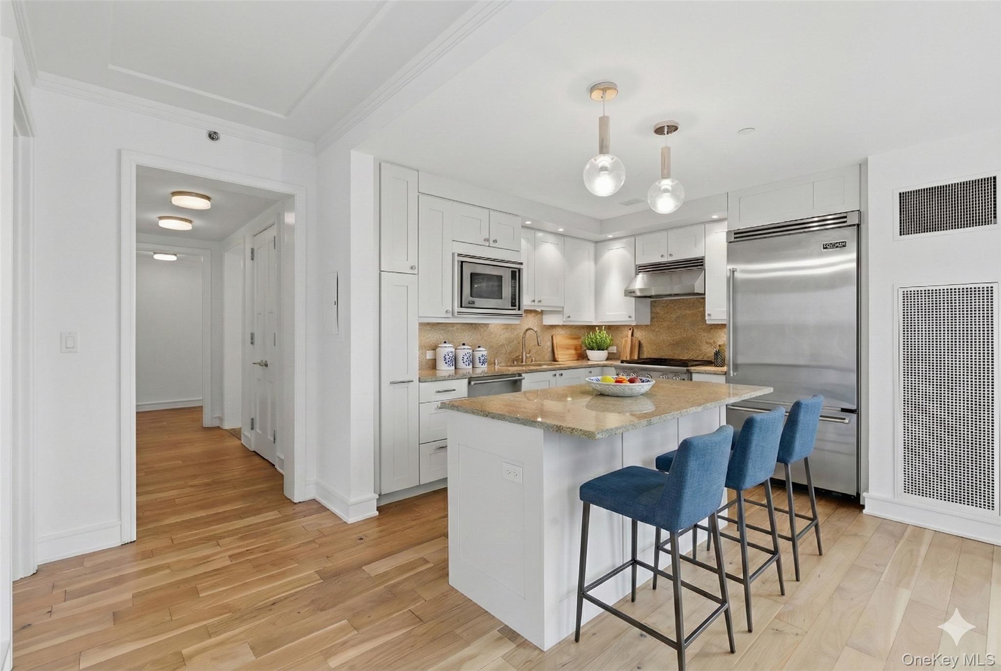 5 Renaissance Square, Unit 16D White Plains, NY 10601 - Photo 7 of 29 Virtually staged