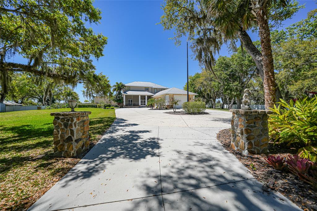 8635 Southwest Riverside Drive Arcadia, FL 34269 - Photo 2 of 70 a view of a park with plants and trees
